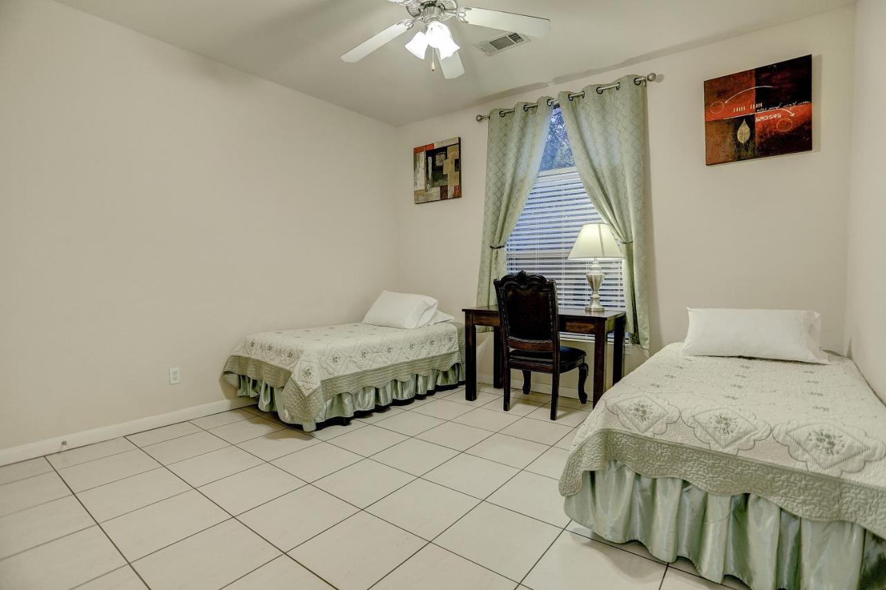 هيوستن Villa Laverne 3 Bedroom Suite Furnished Condos المظهر الخارجي الصورة