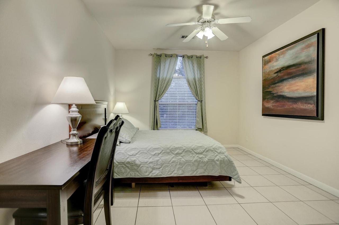 هيوستن Villa Laverne 3 Bedroom Suite Furnished Condos المظهر الخارجي الصورة