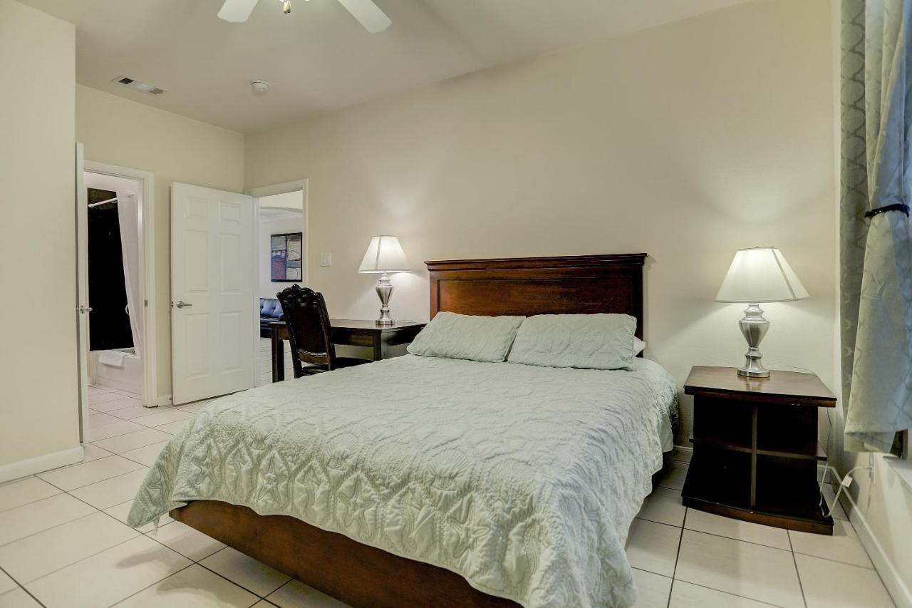 هيوستن Villa Laverne 3 Bedroom Suite Furnished Condos المظهر الخارجي الصورة