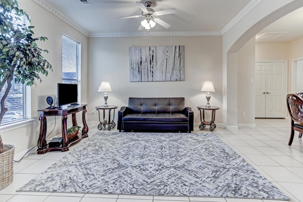 هيوستن Villa Laverne 3 Bedroom Suite Furnished Condos المظهر الخارجي الصورة